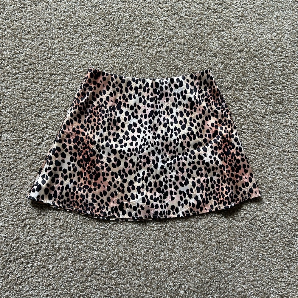 Princess Polly leopard print mini skirt size 4
